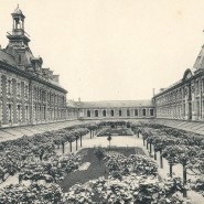 Cour d’honneur du lycée Clemenceau (1912)